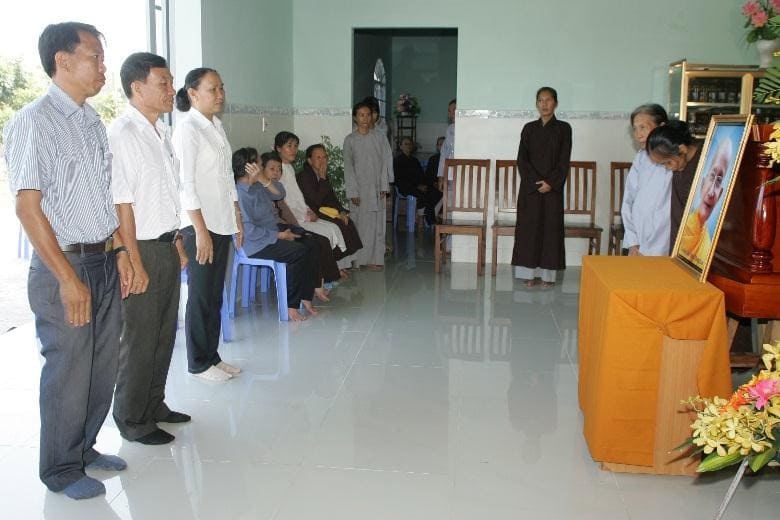 Tang lễ Trưởng lão Thích Thông Lạc